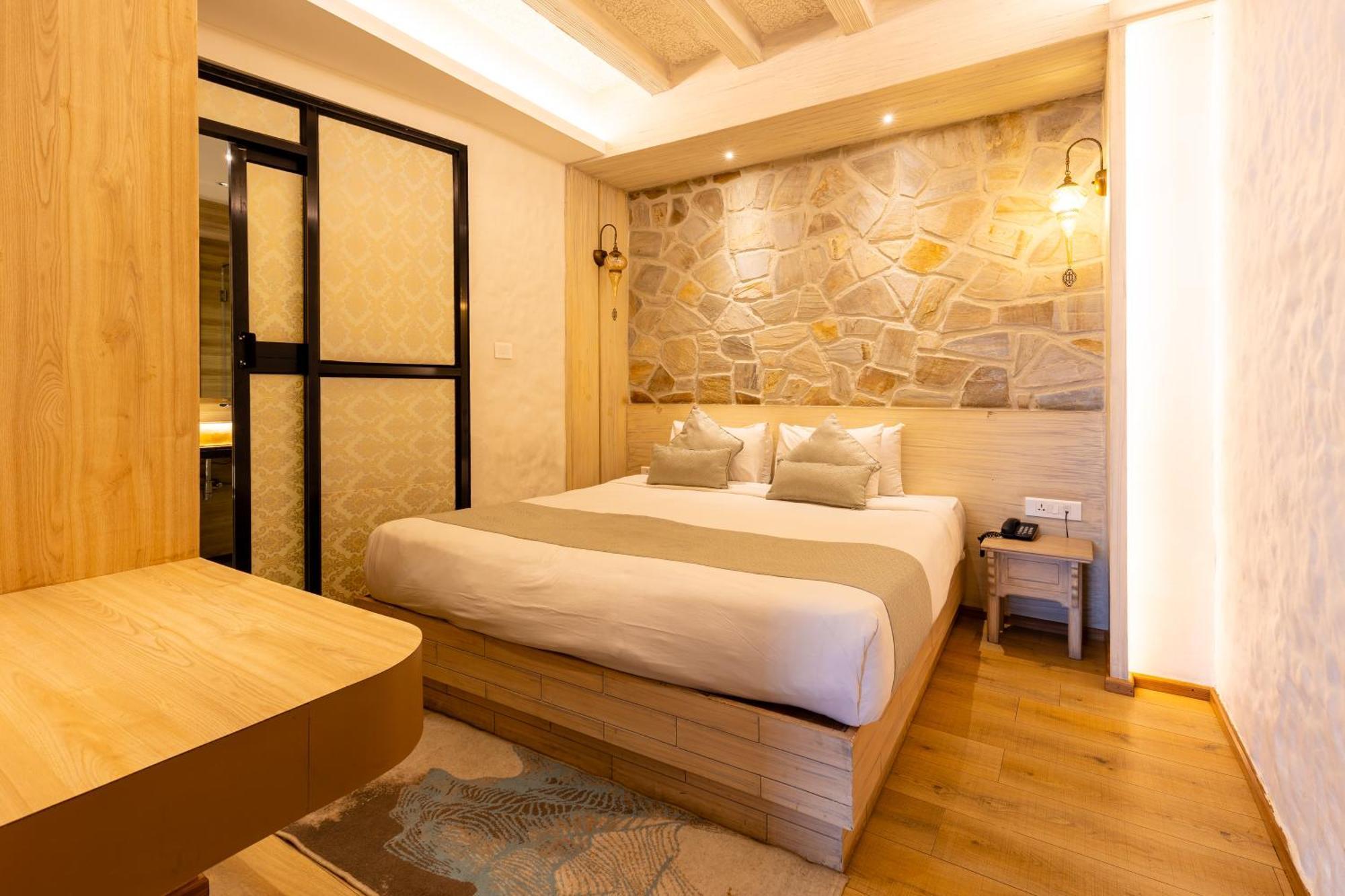 Arushi Boutique Hotel Kathmandu Exteriör bild